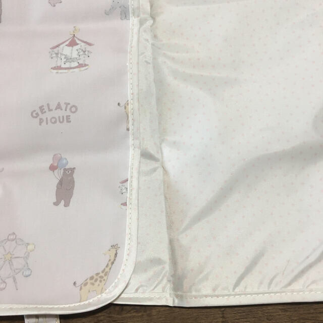 gelatopique　おむつポーチ　おむつ替えシート キッズ/ベビー/マタニティのおむつ/トイレ用品(ベビーおむつバッグ)の商品写真