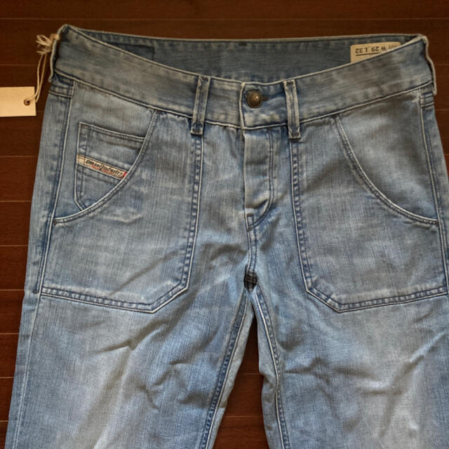 DIESEL(ディーゼル)の新品【DIESEL】ディーゼル　デニムパンツ　29/32 デッドストック レディースのパンツ(デニム/ジーンズ)の商品写真