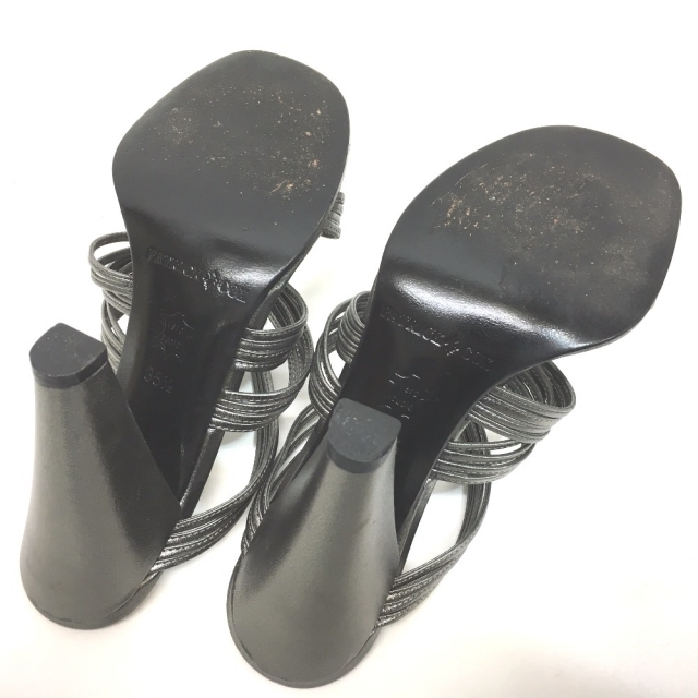 PATRICK COX(パトリックコックス)のパトリックコックス 表記サイズ:35.5 ヒールサンダル シルバー レディース レディースの靴/シューズ(サンダル)の商品写真