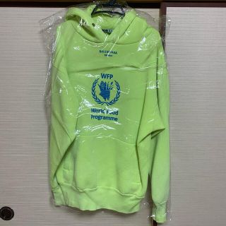 バレンシアガ(Balenciaga)のBALENCIAGA 18AW WFP パーカー XS 蛍光グリーン(パーカー)