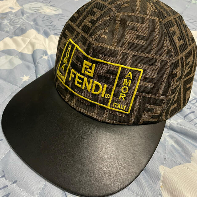 FENDI - フェンディ キャップ メイウェザー着用モデル 滅多に中古に出ませんの通販 by MOTSUs shop｜フェンディならラクマ