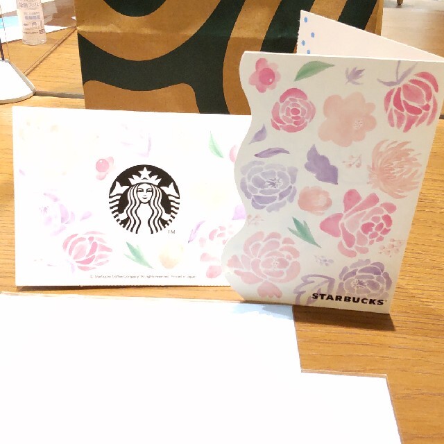 Starbucks Coffee(スターバックスコーヒー)の美品！スターバックス☆カード＆封筒　２セット　スタバ ハンドメイドの文具/ステーショナリー(カード/レター/ラッピング)の商品写真