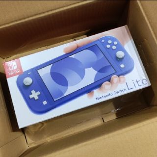 ニンテンドースイッチ(Nintendo Switch)のNintendo Switch NINTENDO SWITCH LITE ブルー(携帯用ゲーム機本体)