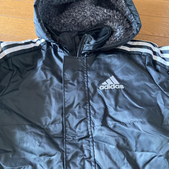 adidas(アディダス)の【値下げしました】アディダス　ベンチコート　ジュニア　キッズ　140㎝ スポーツ/アウトドアのサッカー/フットサル(ウェア)の商品写真