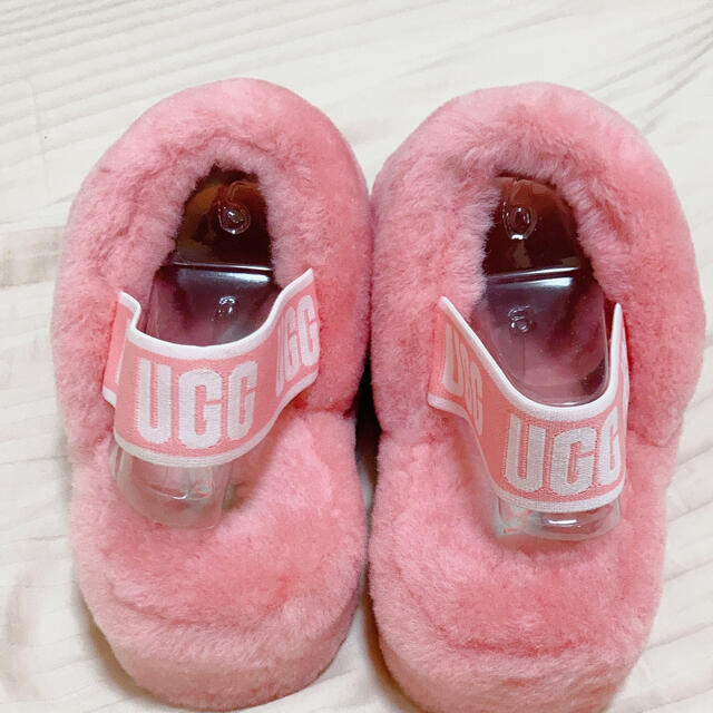 UGG(アグ)の新品未使用UGG ファーサンダル　 レディースの靴/シューズ(サンダル)の商品写真