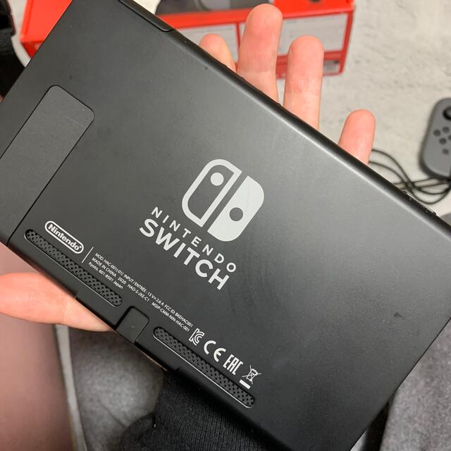 Nintendo Switch(ニンテンドースイッチ)のSwitch 任天堂 スイッチ 本体 ネオン ニンテンドウ  エンタメ/ホビーのゲームソフト/ゲーム機本体(家庭用ゲーム機本体)の商品写真