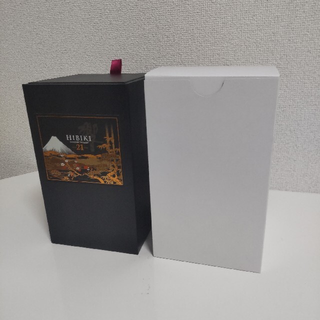 Mame様専用 響年 意匠ボトル 花鳥風月 販売場所 食品/飲料/酒