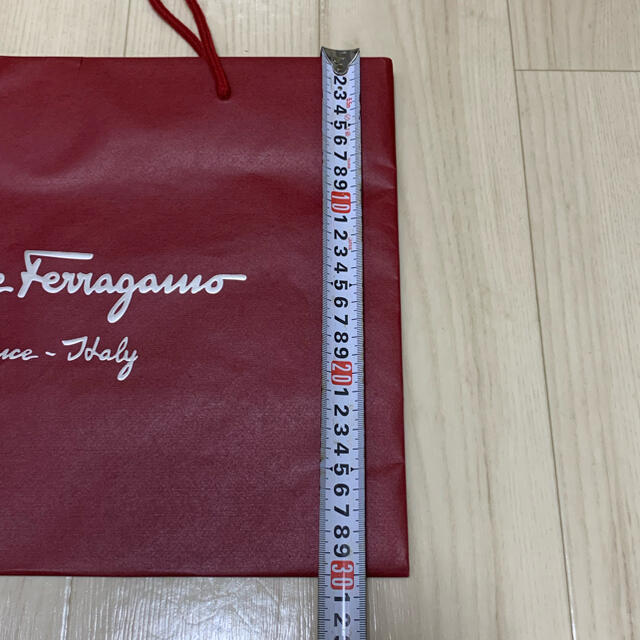 Salvatore Ferragamo(サルヴァトーレフェラガモ)のフェラガモ　ショッパー　袋 レディースのバッグ(ショップ袋)の商品写真