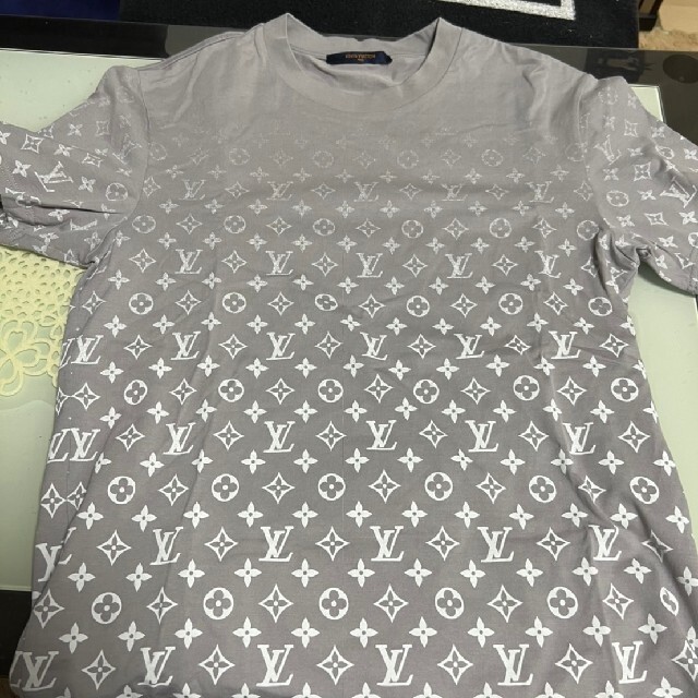 絶対一番安い LOUIS VUITTON - ルイヴィトンTシャツ Tシャツ/カットソー(半袖/袖なし)