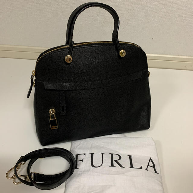 Furla(フルラ)のフルラ　ハイパーショルダーバッグ　黒 レディースのバッグ(ショルダーバッグ)の商品写真