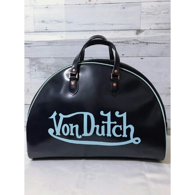 Von Dutch(ボンダッチ)のな様専用【新品未使用】Von Dutch  ボストンバッグ  ビッグロゴ レディースのバッグ(ボストンバッグ)の商品写真
