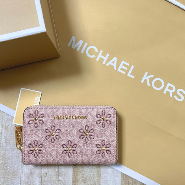 Michael Kors(マイケルコース)の新品 マイケルコース ピンク シグネチャー フラワー カードケース コインケース レディースのファッション小物(コインケース)の商品写真