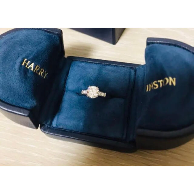 HARRY WINSTON(ハリーウィンストン)のHARRY WINSTON★新品0.83ctラウンドトリスト★ハリーウィンストン レディースのアクセサリー(リング(指輪))の商品写真