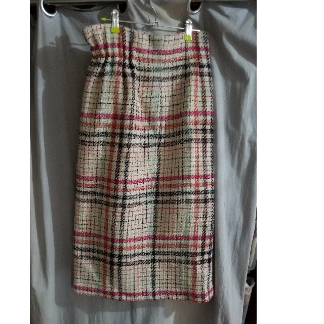 Mila Owen(ミラオーウェン)のミラオーウェン　ツイードタイトスカート レディースのスカート(ひざ丈スカート)の商品写真