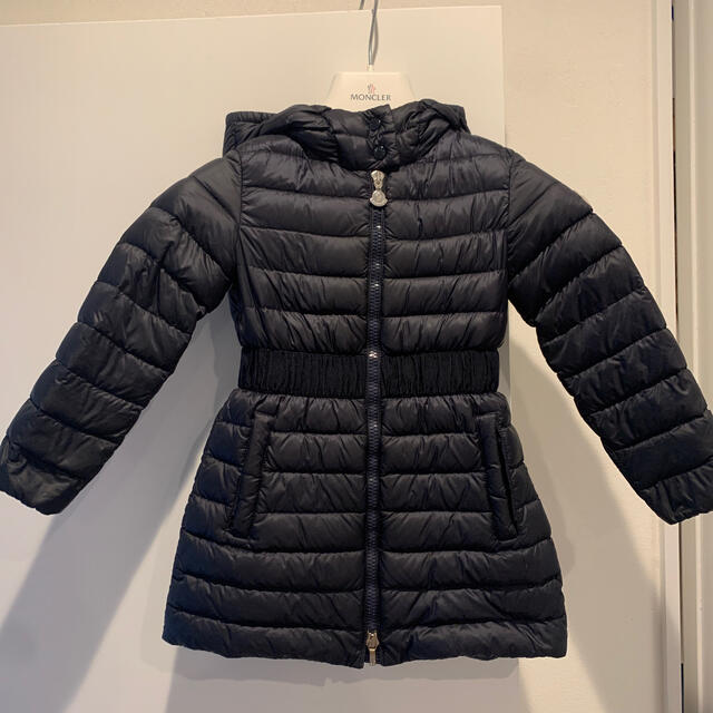 MONCLER(モンクレール)のモンクレールライトダウン キッズ/ベビー/マタニティのキッズ服女の子用(90cm~)(ジャケット/上着)の商品写真