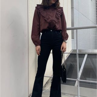 マウジー(moussy)のmoussy ショルダーラッフル　ブラウス(シャツ/ブラウス(長袖/七分))