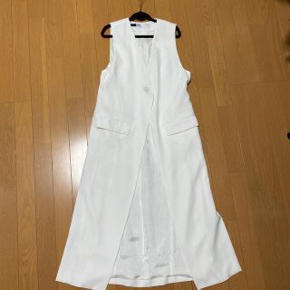 ザラ(ZARA)の未使用！ZARAロングジレ　ベスト(ベスト/ジレ)