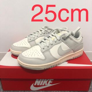 ナイキ(NIKE)のNIKE WMNS DUNK LOW "LIGHT BONE" 25cm(スニーカー)