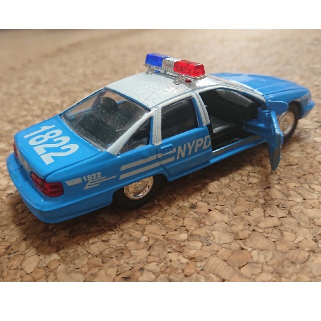 Chevrolet - シボレー カプリス NYPD パトカー ミニカーの通販 by 