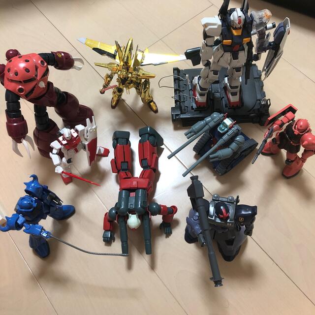 BANDAI(バンダイ)のガンプラ 完成品 (ジャンク品) エンタメ/ホビーのおもちゃ/ぬいぐるみ(模型/プラモデル)の商品写真