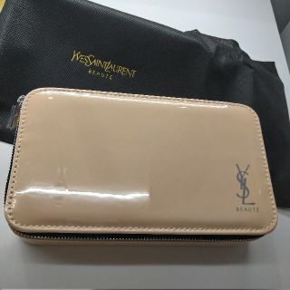 イヴサンローランボーテ(Yves Saint Laurent Beaute)の新品♡ ysl イヴサンローラン ポーチ エナメル ベージュ 限定(ポーチ)