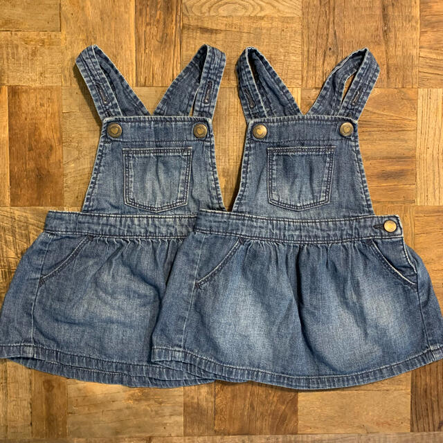 babyGAP(ベビーギャップ)のbaby GAP❤︎ デニムジャンパースカート❤︎80cm 双子ちゃん キッズ/ベビー/マタニティのベビー服(~85cm)(ワンピース)の商品写真