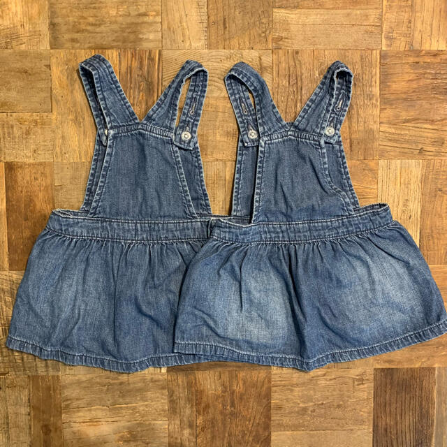 babyGAP(ベビーギャップ)のbaby GAP❤︎ デニムジャンパースカート❤︎80cm 双子ちゃん キッズ/ベビー/マタニティのベビー服(~85cm)(ワンピース)の商品写真