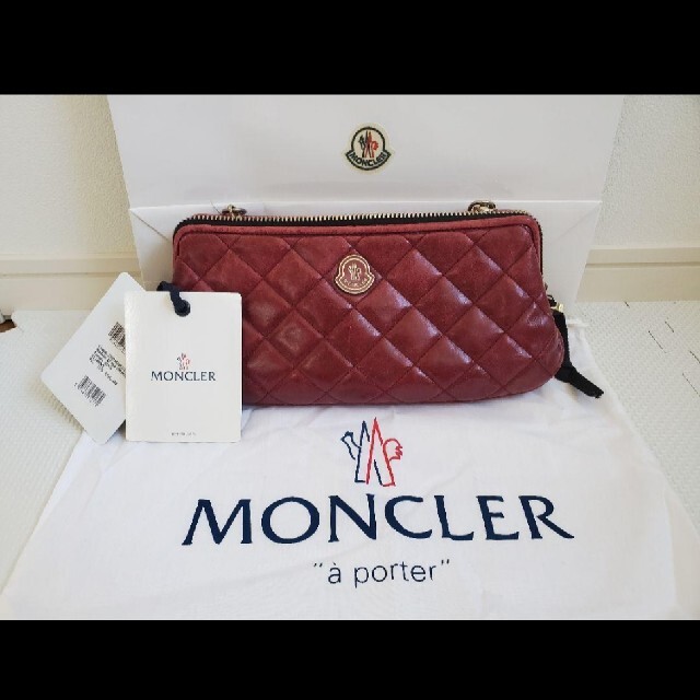 MONCLER(モンクレール)のMONCLER　モンクレール　バッグ　ショルダーバッグ　クラッチバッグ レディースのバッグ(ショルダーバッグ)の商品写真