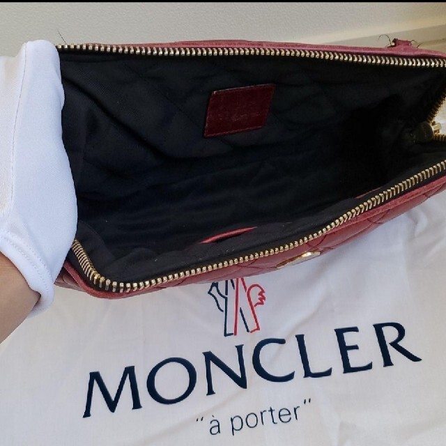 MONCLER(モンクレール)のMONCLER　モンクレール　バッグ　ショルダーバッグ　クラッチバッグ レディースのバッグ(ショルダーバッグ)の商品写真