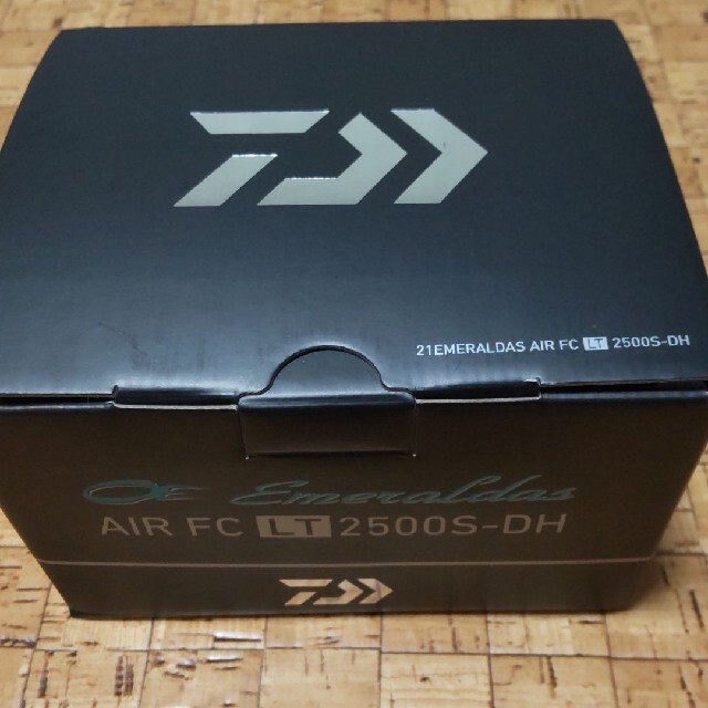 ダイワ 21 エメラルダス エアFC LT2500S-DH - リール