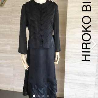 ヒロコビス(HIROKO BIS)の専用です。HIROKO BISセットアップ　スーツ(スーツ)