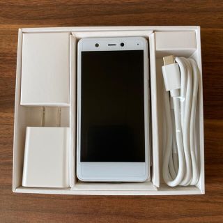 ラクテン(Rakuten)のRakuten Mini ホワイト 本体 美品(スマートフォン本体)