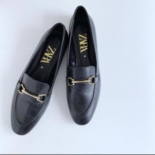 ザラ(ZARA)の【新品未使用】zara レザービットローファー　サイズ38(ローファー/革靴)