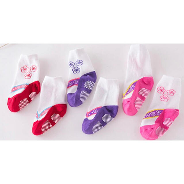 【つばき/70】袴ロンパース　靴下　ヘアバンドセット　ピンク　女の子 キッズ/ベビー/マタニティのベビー服(~85cm)(ロンパース)の商品写真