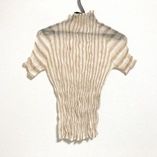 イッセイミヤケ(ISSEY MIYAKE)のイッセイミヤケ 半袖カットソー サイズ2 M(カットソー(半袖/袖なし))