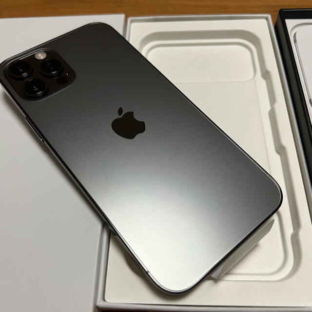 新品未使用　ケース付き　iPhone 12 pro 128 GB SIMフリー