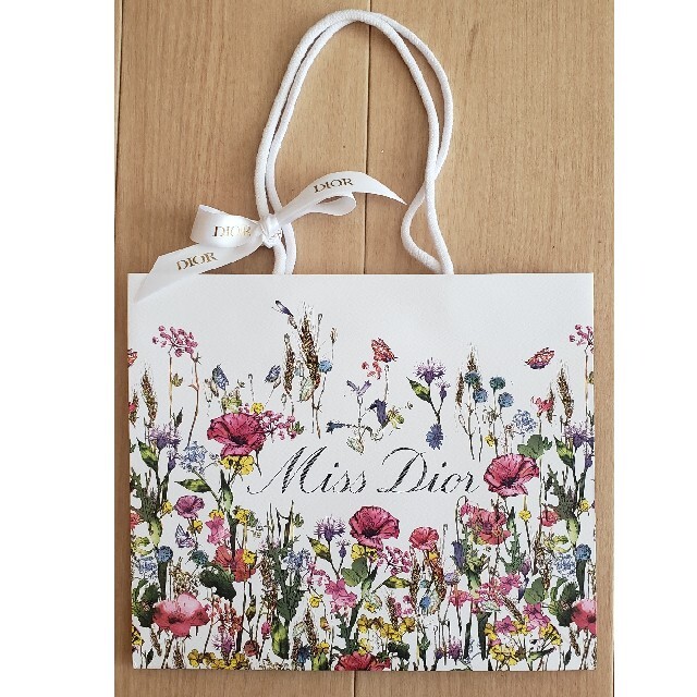 Christian Dior(クリスチャンディオール)のDior 限定紙袋 レディースのバッグ(ショップ袋)の商品写真