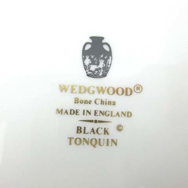 WEDGWOOD(ウェッジウッド)のウェッジウッド TONQUIN BLACK プレート 金彩 ボーンチャイナ 中皿 エンタメ/ホビーの美術品/アンティーク(陶芸)の商品写真