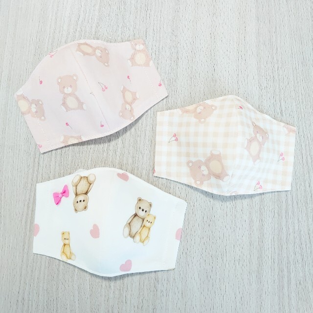 【ひな様専用】♡テディベア ピンク 給食袋 巾着♡ ハンドメイドのキッズ/ベビー(外出用品)の商品写真