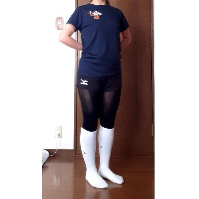 MIZUNO(ミズノ)の部活動に！　バレー部　Tシャツ２枚とショートパンツ２枚セット！ スポーツ/アウトドアのスポーツ/アウトドア その他(バレーボール)の商品写真