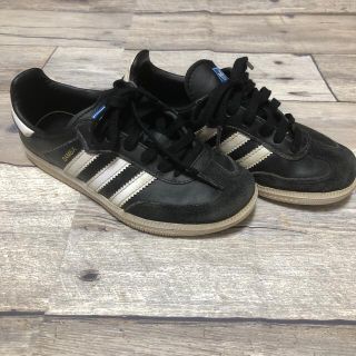 アディダス(adidas)のadidas スニーカー　キッズ　18cm(スニーカー)