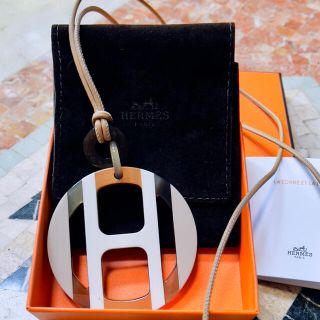 エルメス(Hermes)の完売カラー・新品❤︎HERMES 新作Hエキップペンダント❤︎sableベージュ(ネックレス)