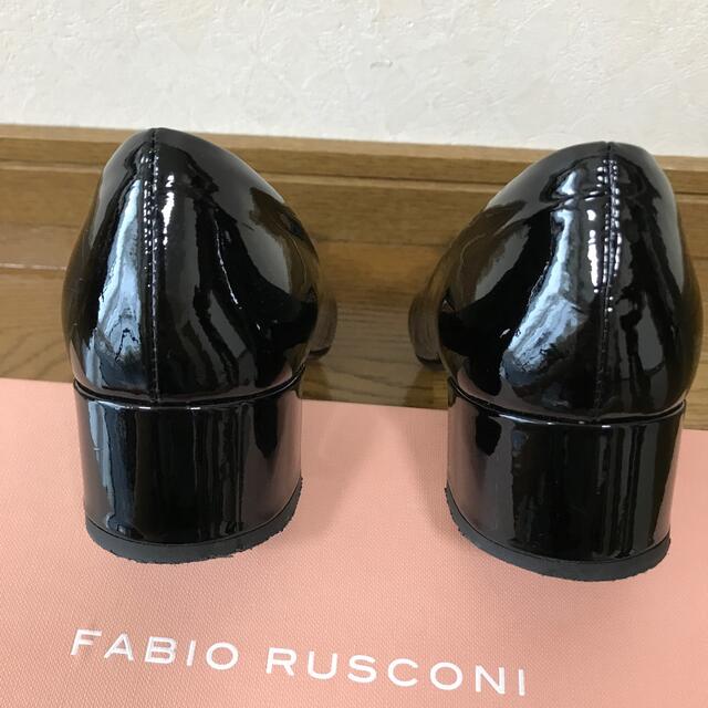 FABIO RUSCONI(ファビオルスコーニ)のタッセルエナメルパンプス レディースの靴/シューズ(ハイヒール/パンプス)の商品写真