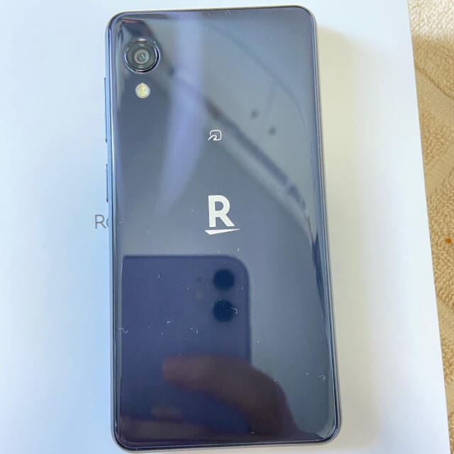 Rakuten(ラクテン)の【C330】Rakuten Mini（ラクテンミニ）【ブラック】 スマホ/家電/カメラのスマートフォン/携帯電話(スマートフォン本体)の商品写真