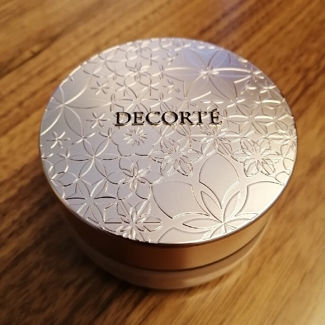 COSME DECORTE(コスメデコルテ)のコスメデコルテ　フェイスパウダー　10 コスメ/美容のベースメイク/化粧品(フェイスパウダー)の商品写真