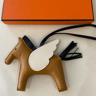 エルメス(Hermes)のエルメス　HERMES ロデオ　ペガサス　PM 新品　未使用(チャーム)