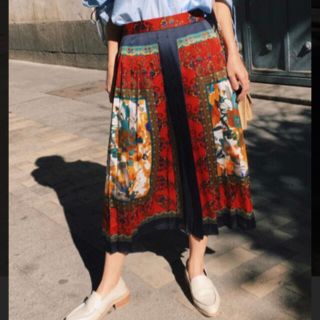 アメリヴィンテージ(Ameri VINTAGE)のAmeri   SCARF MOTIF PLEATS SKIRT(ロングスカート)