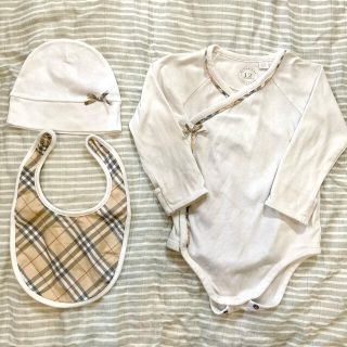 バーバリー(BURBERRY)のバーバリー　三点セット(ロンパース)