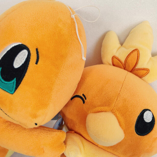 ポケモン - 𓊆 新品ポケモン でっかいヒトカゲ&アチャモ❤️‍🔥ほぺぴ