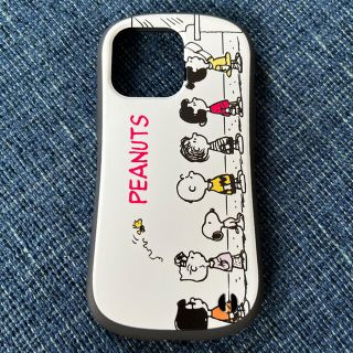 ピーナッツ(PEANUTS)のiPhone13 pro スヌーピー　ケース(iPhoneケース)